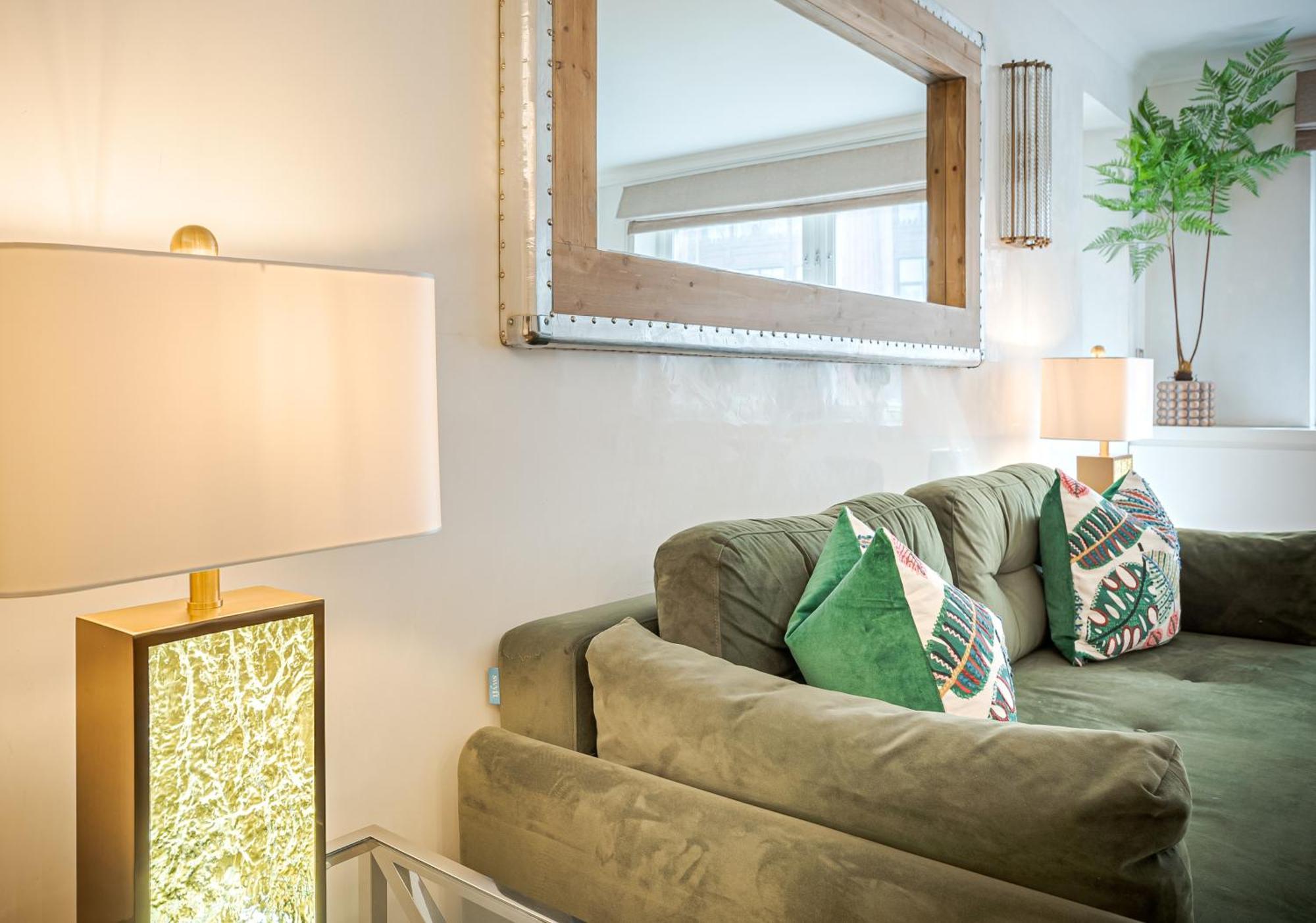 Stunning 2bedroom With Harrods At Your Doorstep Appartement
