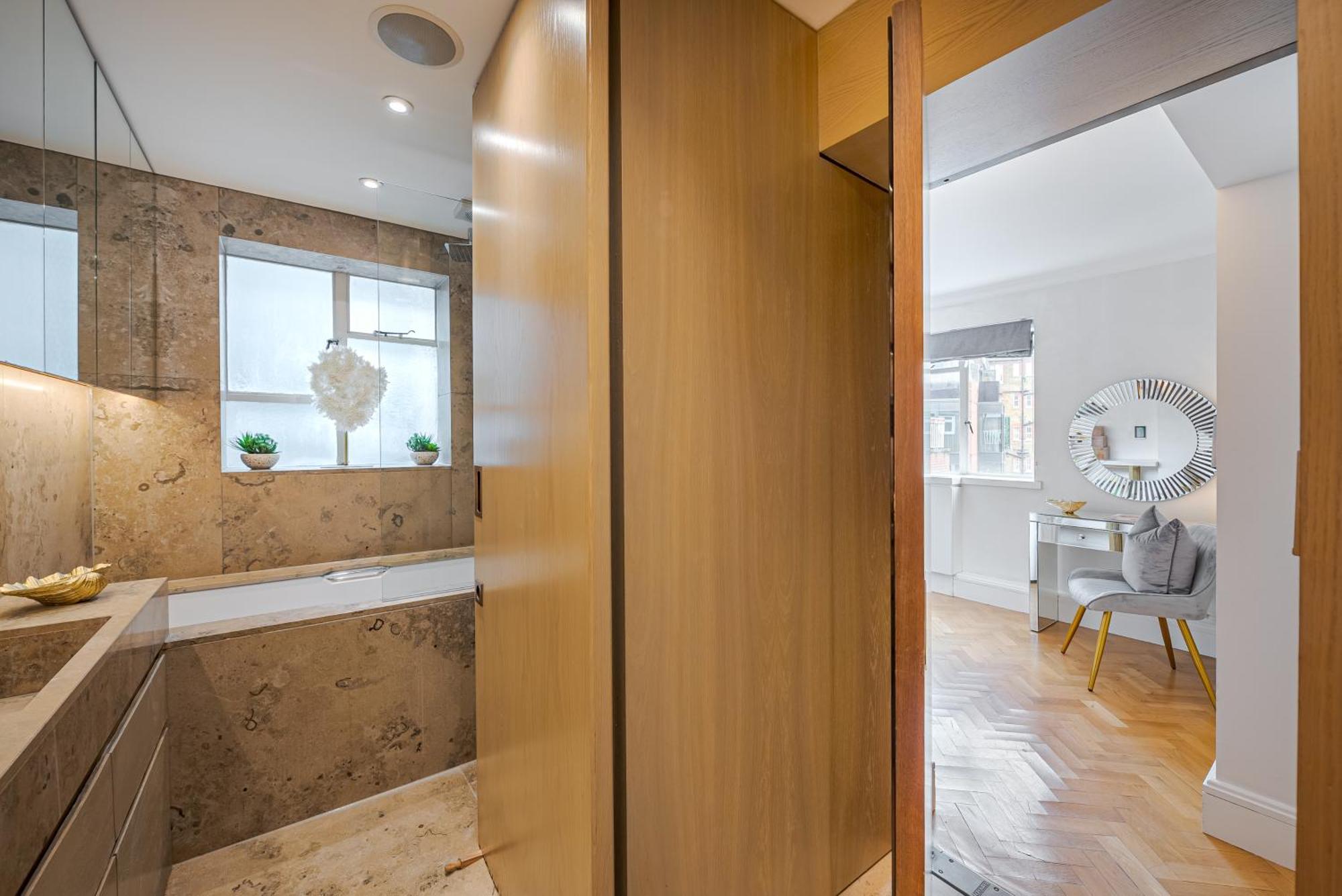 Modern Knightsbridge Apartment With Balcony Overlooking Harrods Prime Location Londres