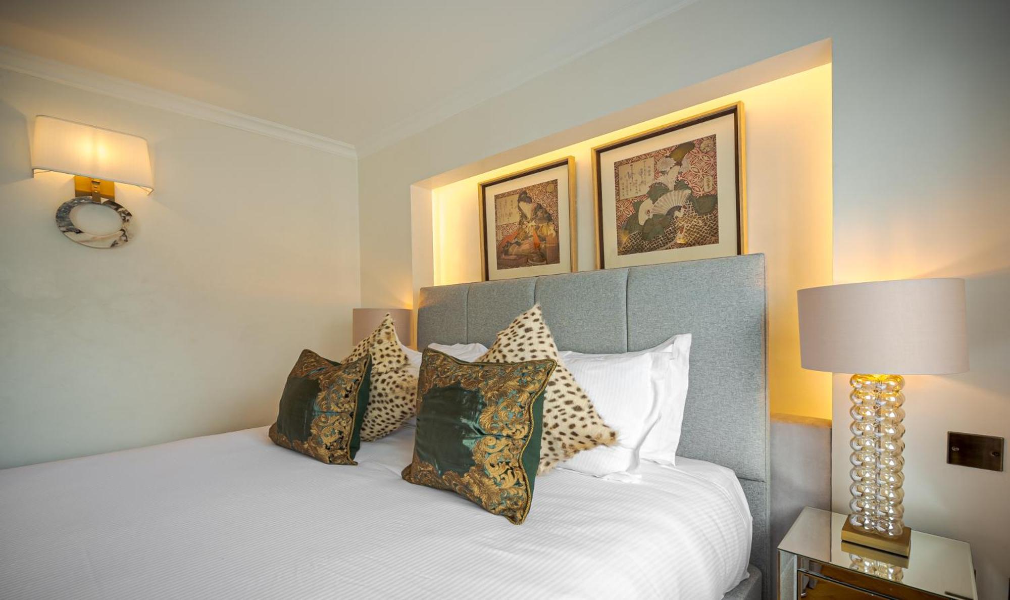 Modern Knightsbridge Apartment With Balcony Overlooking Harrods Prime Location Appartement Londres