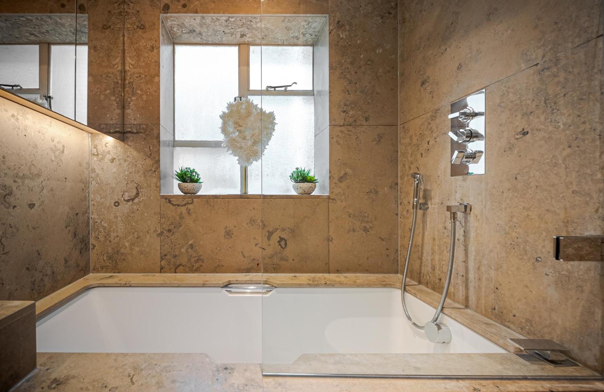 Appartement Modern Knightsbridge Apartment With Balcony Overlooking Harrods Prime Location
