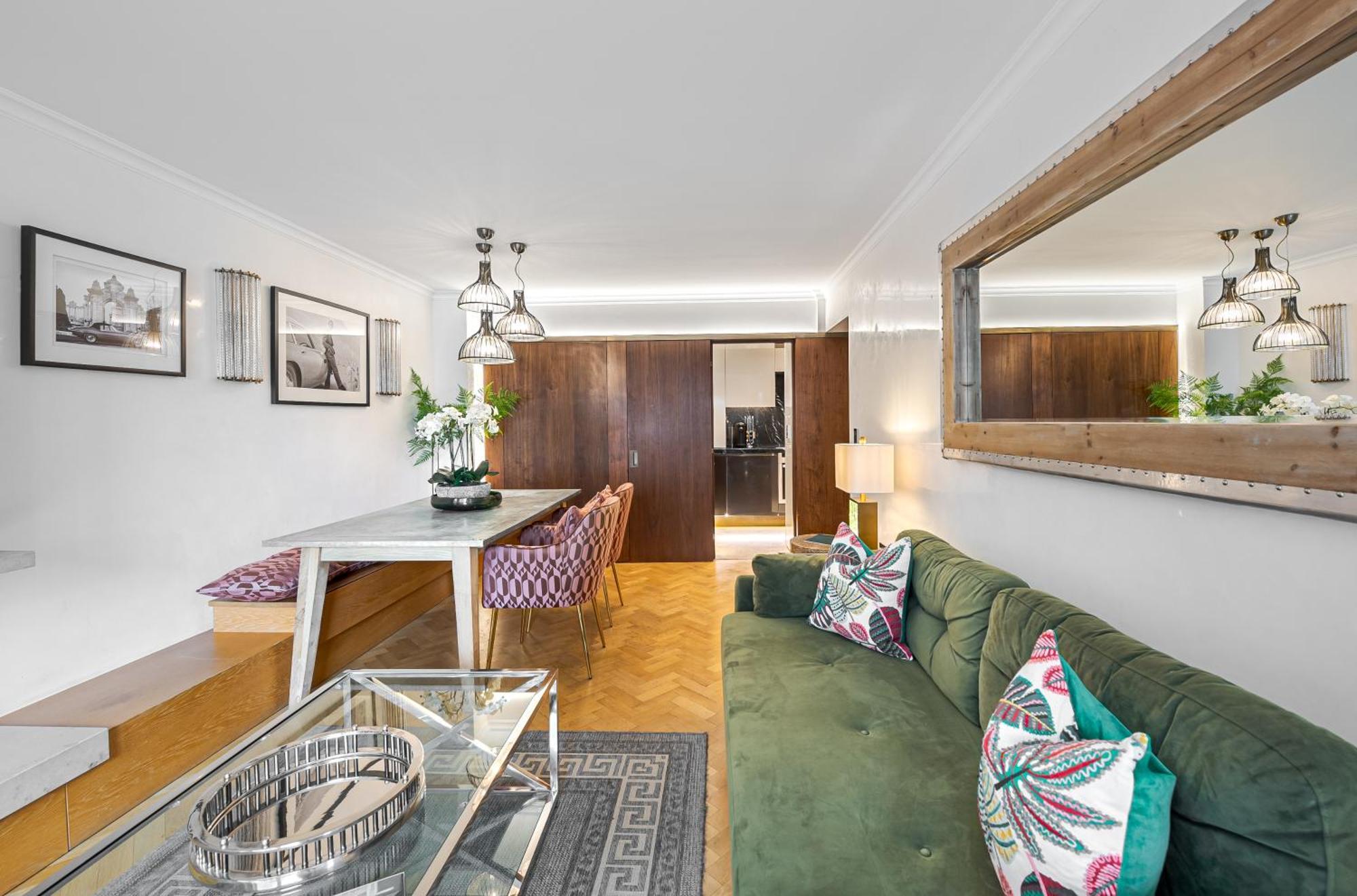 Modern Knightsbridge Apartment With Balcony Overlooking Harrods Prime Location Appartement Londres