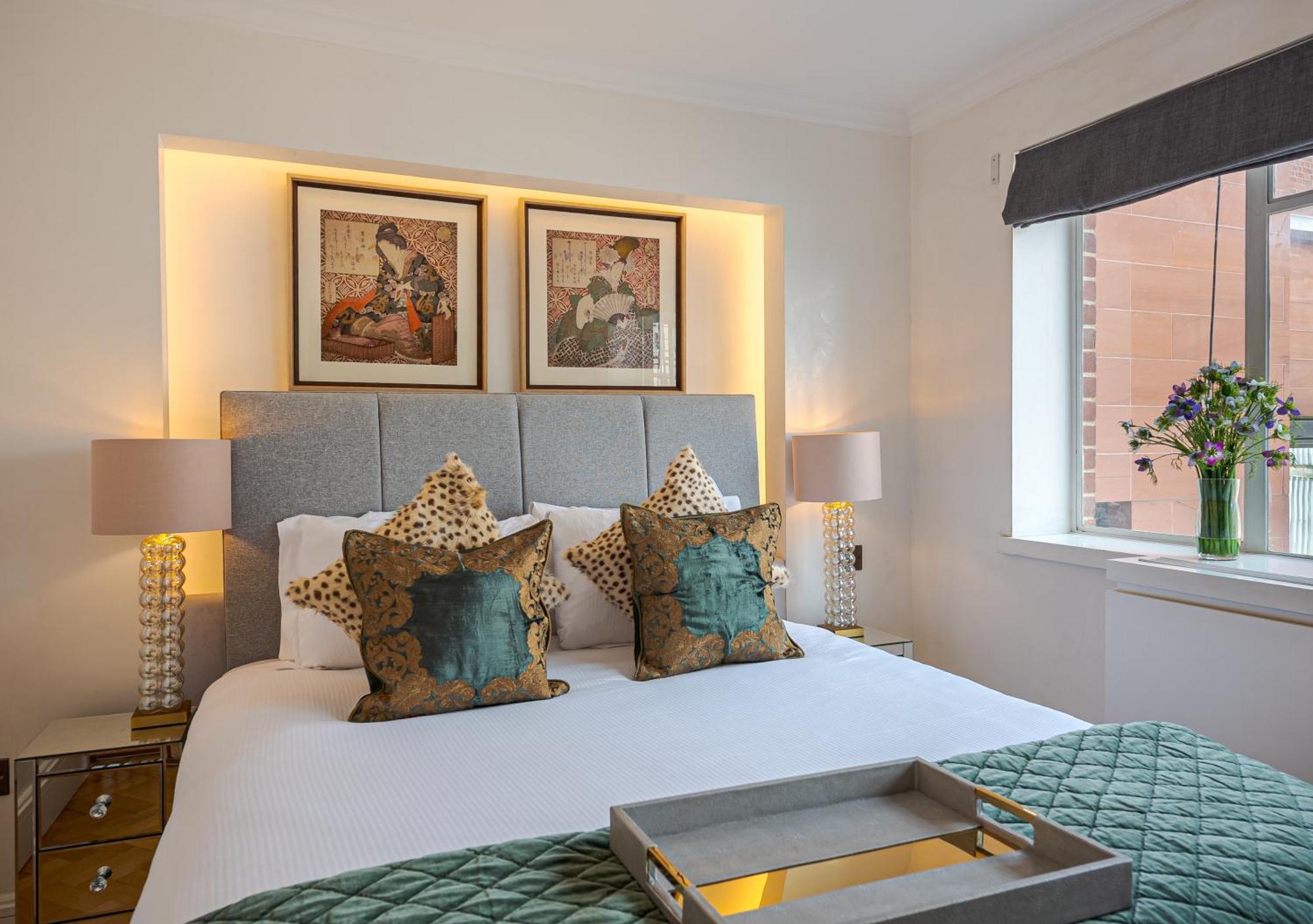 Modern Knightsbridge Apartment With Balcony Overlooking Harrods Prime Location Appartement *