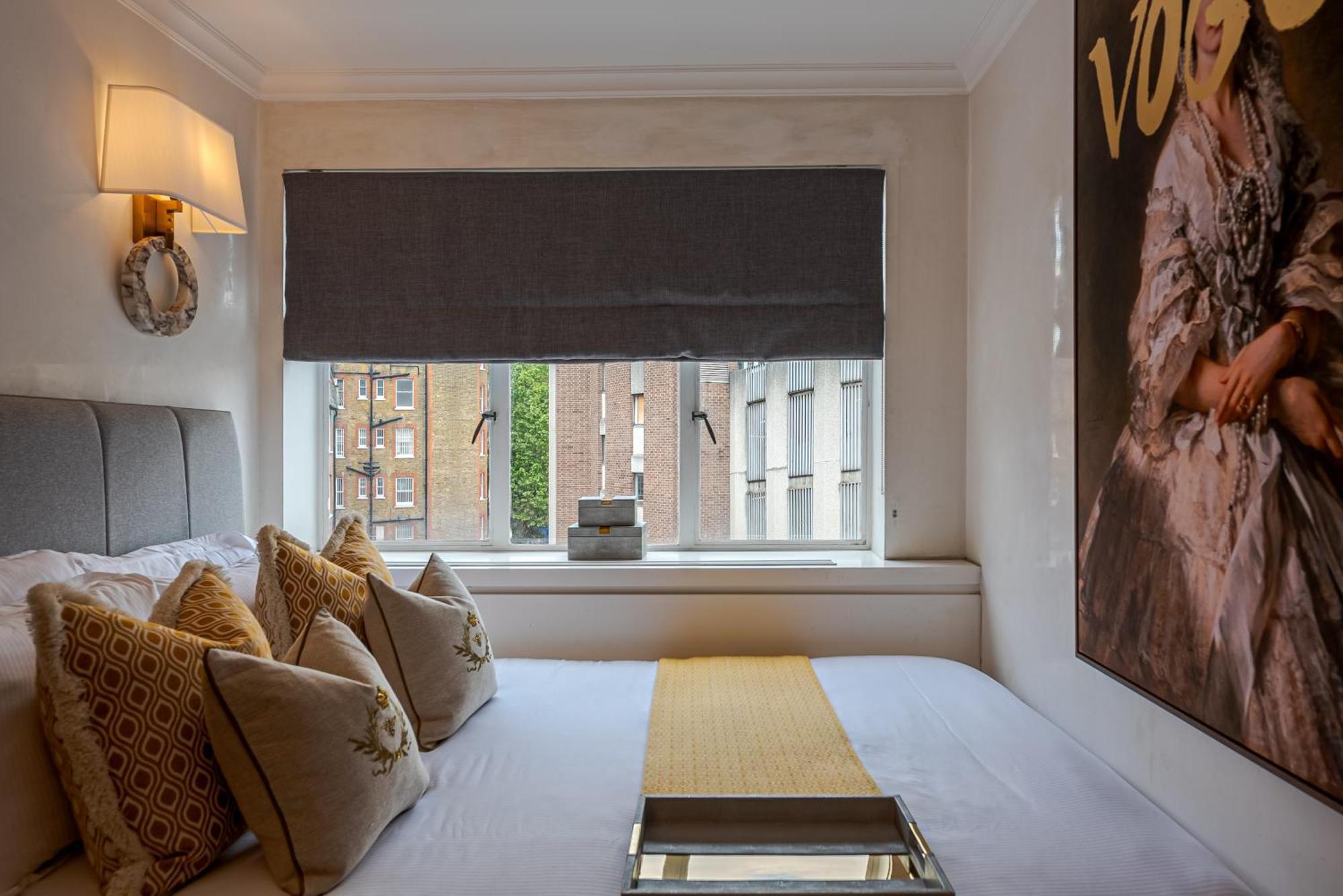 Modern Knightsbridge Apartment With Balcony Overlooking Harrods Prime Location Londres