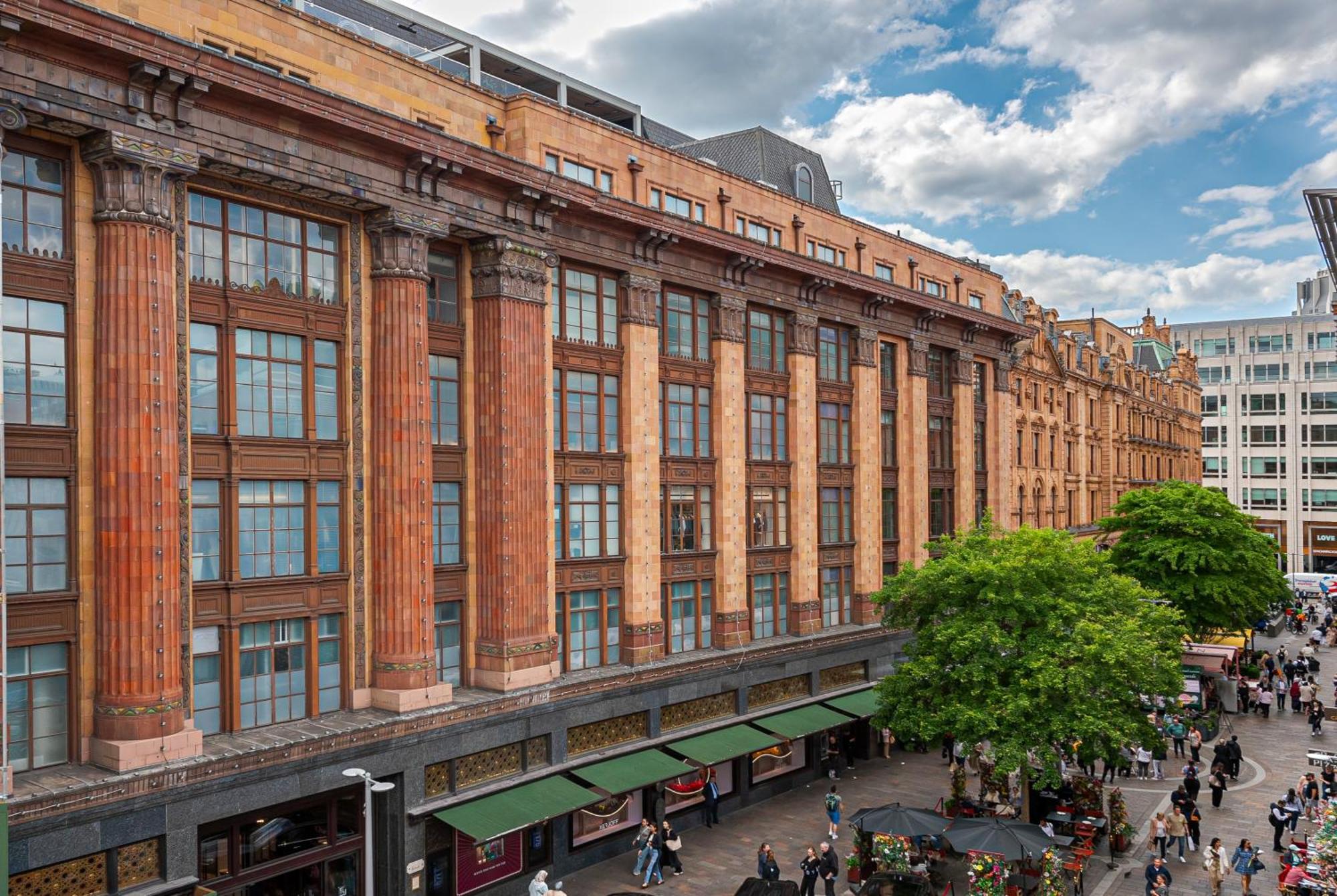 Modern Knightsbridge Apartment With Balcony Overlooking Harrods Prime Location Appartement *
